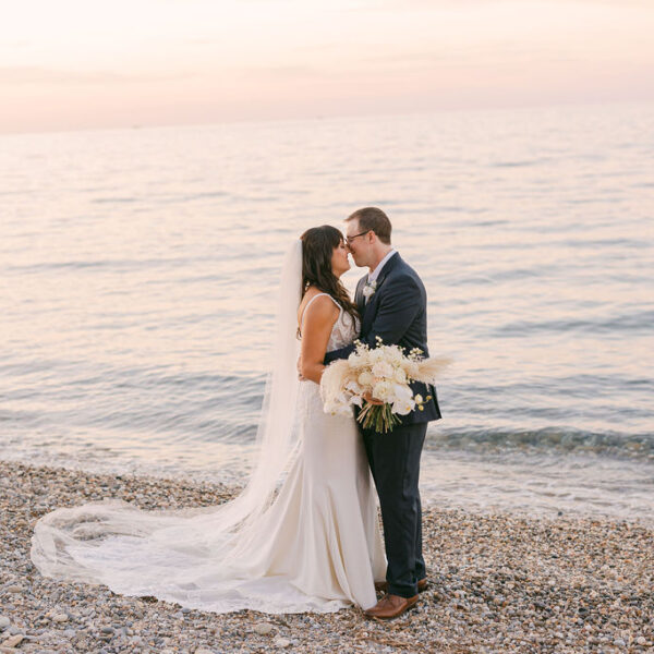 Sara & Nick’s Intimate wedding in Crete